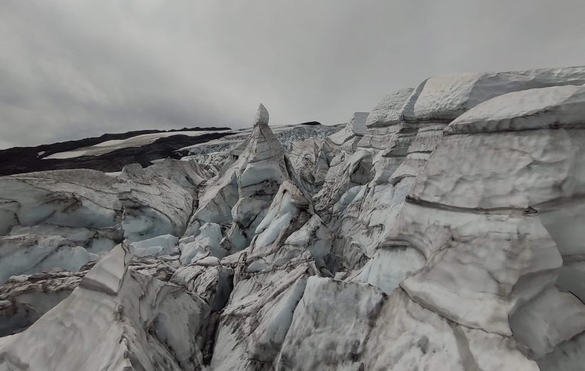 Trekking Glaciar Voipir